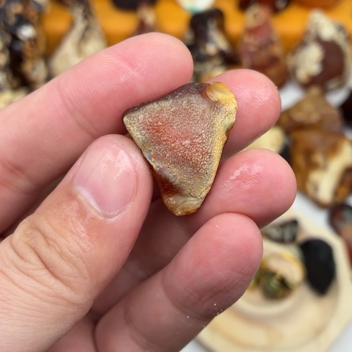 定制琥珀未镶嵌蜜蜡