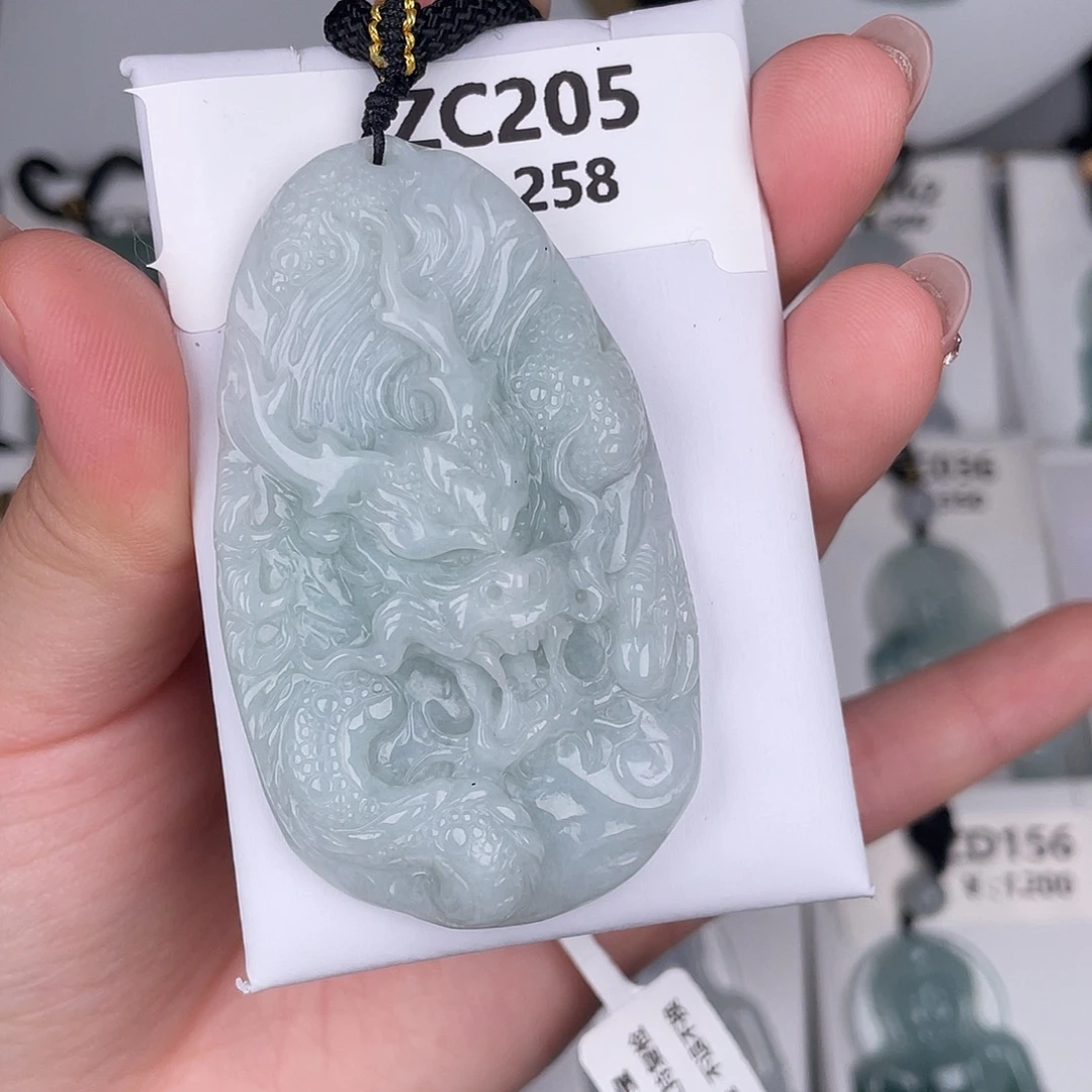 翡翠未镶嵌颈饰zc205