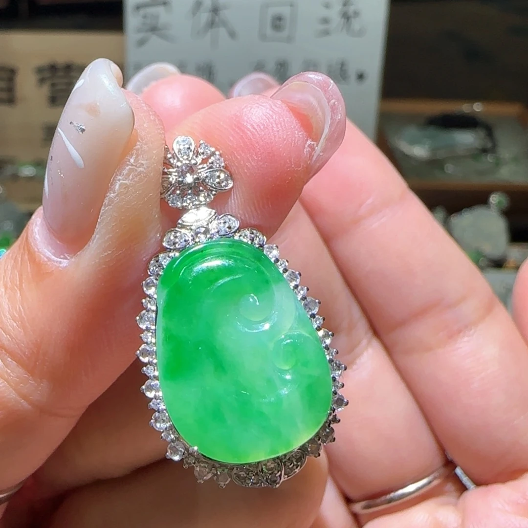 【闪购商品】翡翠颈饰18K金镶嵌缅甸