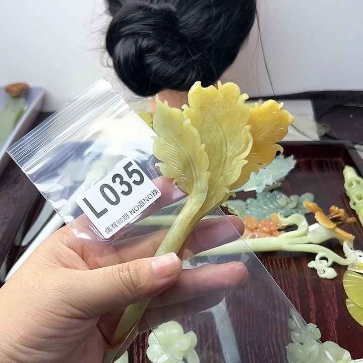 蛇纹石玉发饰合金不**殇