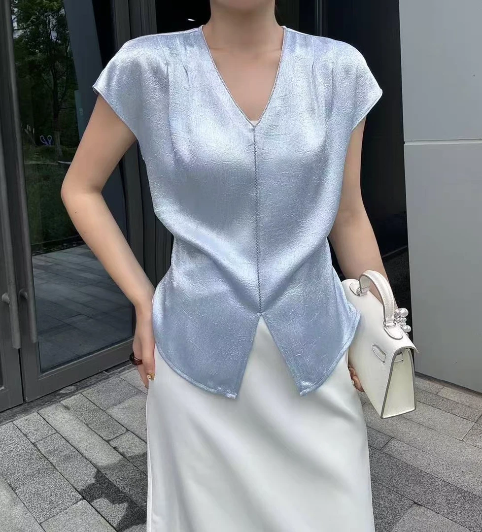 2025夏季钉珠醋酸V领百搭衬衫