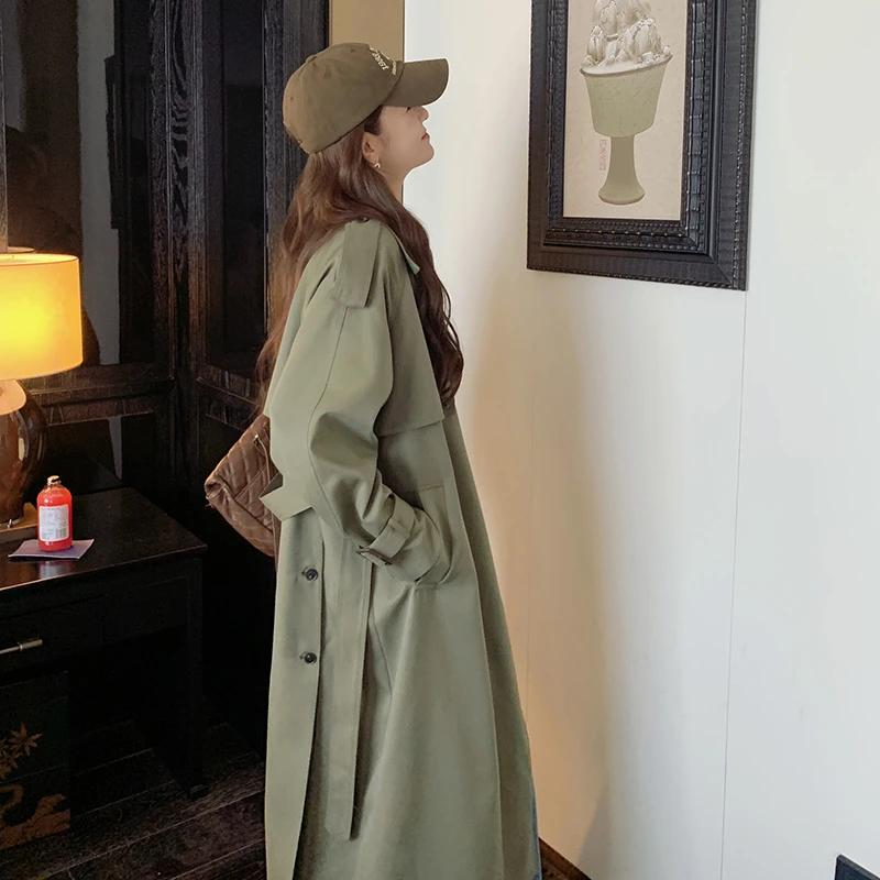 高级设计感风衣外套女春秋季爆款新款今年流行休闲军绿色大衣