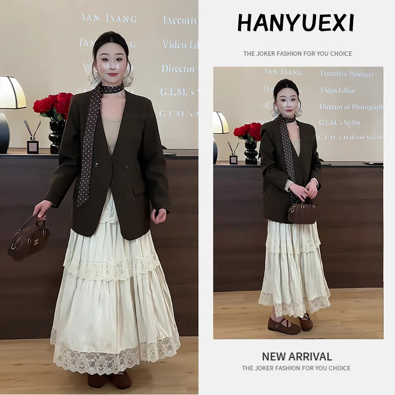 秋季一整套女装2025年新款韩版时尚休闲外套长袖上衣半身裙三件套