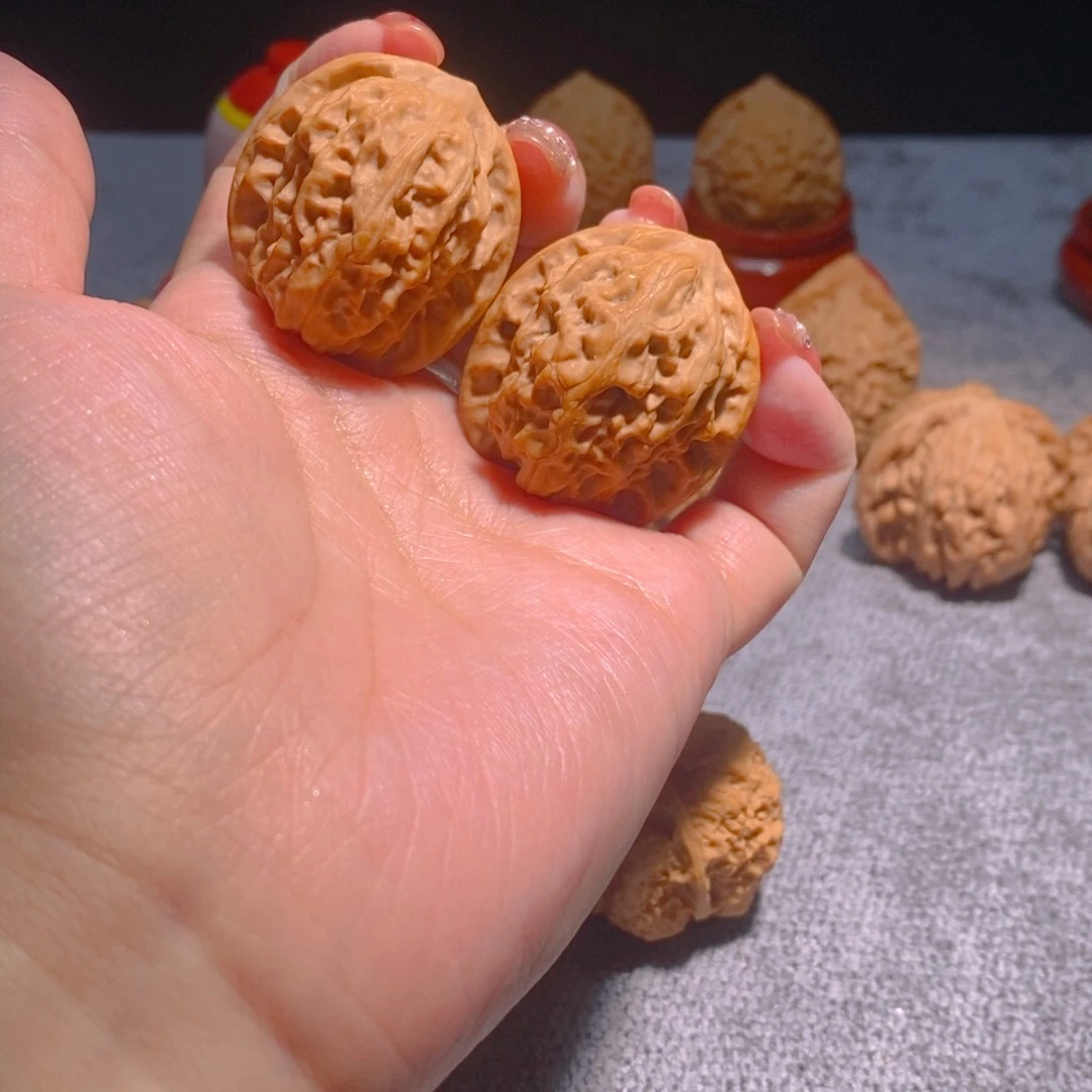 文玩核桃吊坠野狼34全品