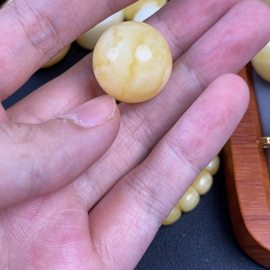 裸石琥珀未镶嵌47