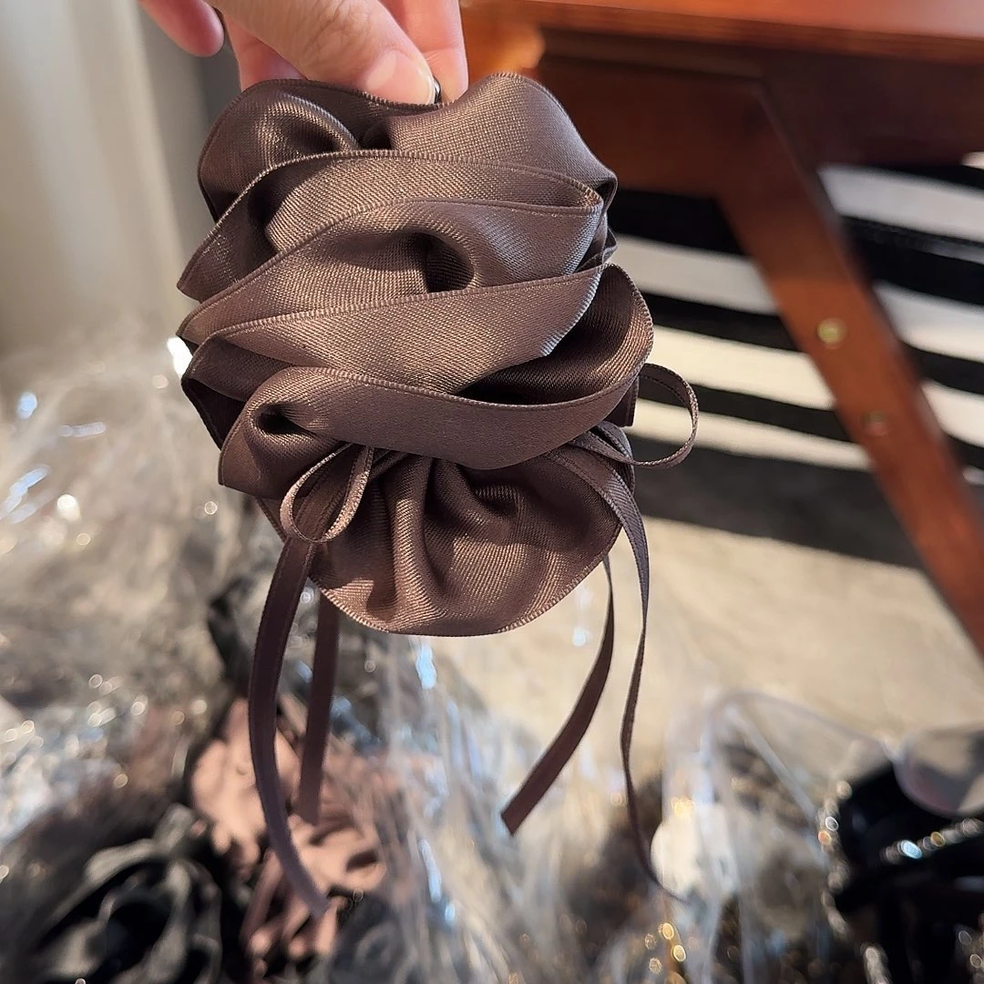 非金属紫色香蕉夹