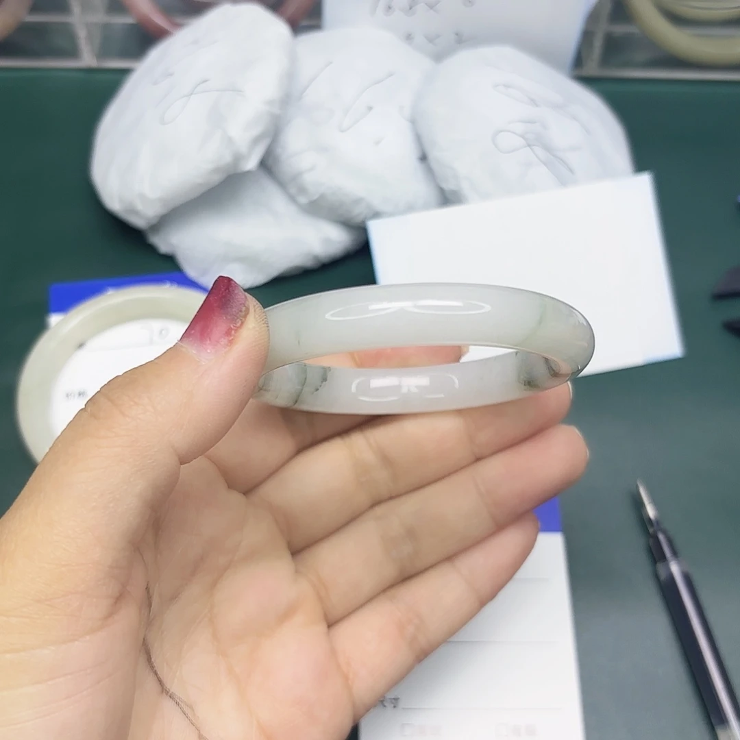 石英质玉未镶嵌手镯71/5453