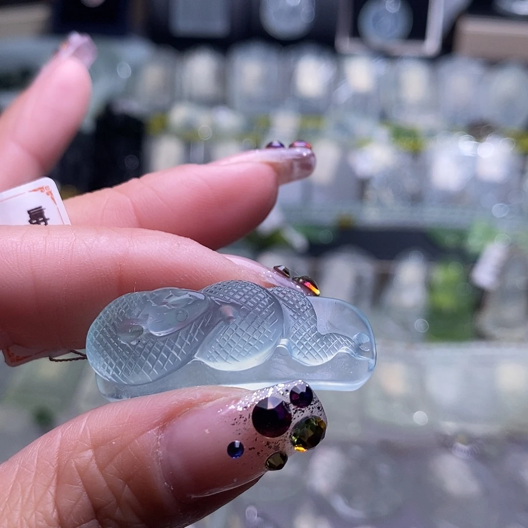 蛇纹石玉手牌未镶嵌晚*