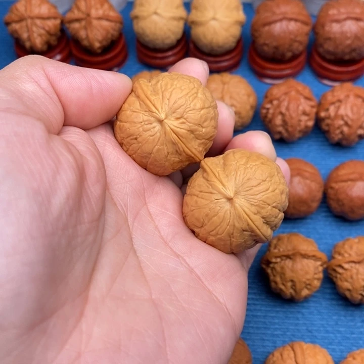 把件文玩核桃麒麟瓜