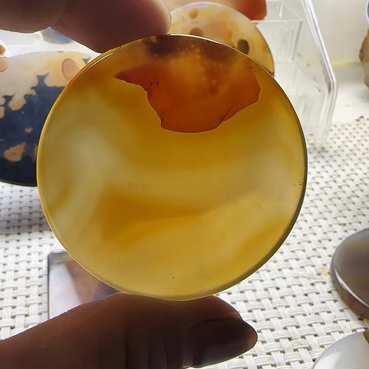 玛瑙/玉髓未镶嵌珠宝奇石