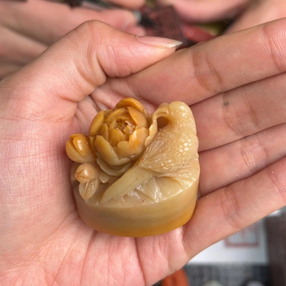 寿山石北*。现场纯手工篆刻