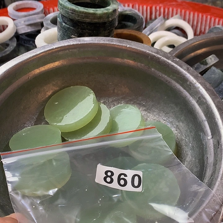 蛇纹石玉未镶嵌珠宝半成品快**生