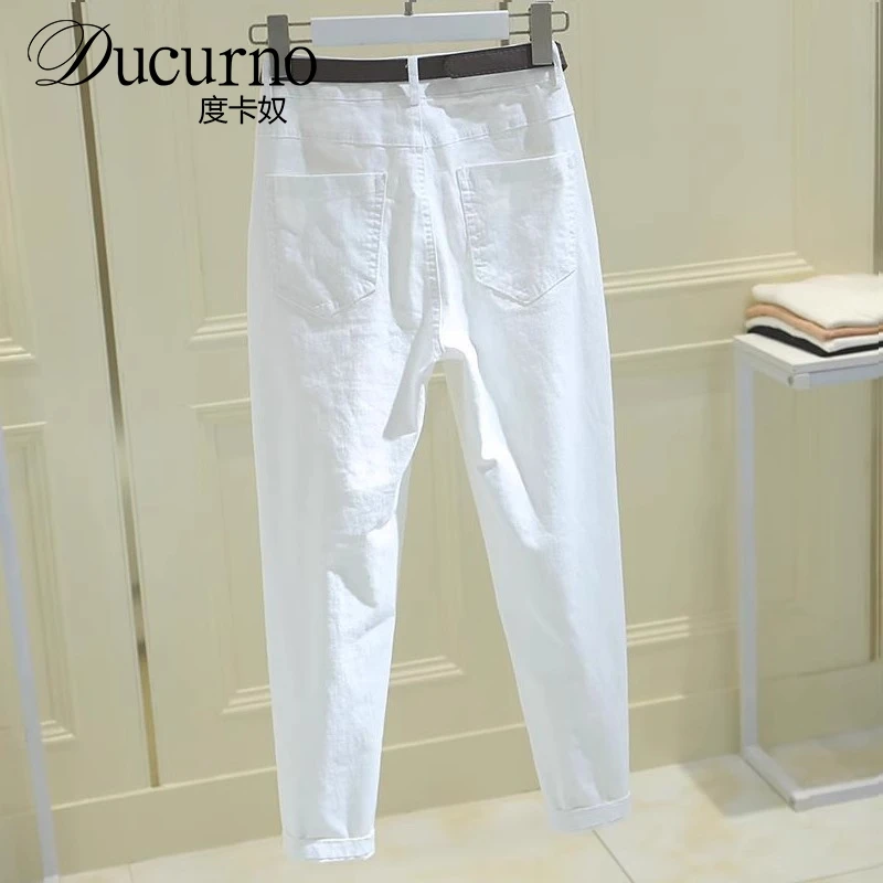 白色哈伦牛仔裤女2025春夏季新款高腰显瘦宽松老爹裤大码梨形身材