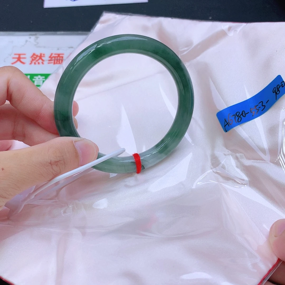 未镶嵌手镯翡翠翡翠