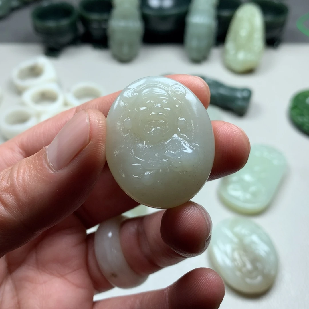 和田玉挂件未镶嵌青*