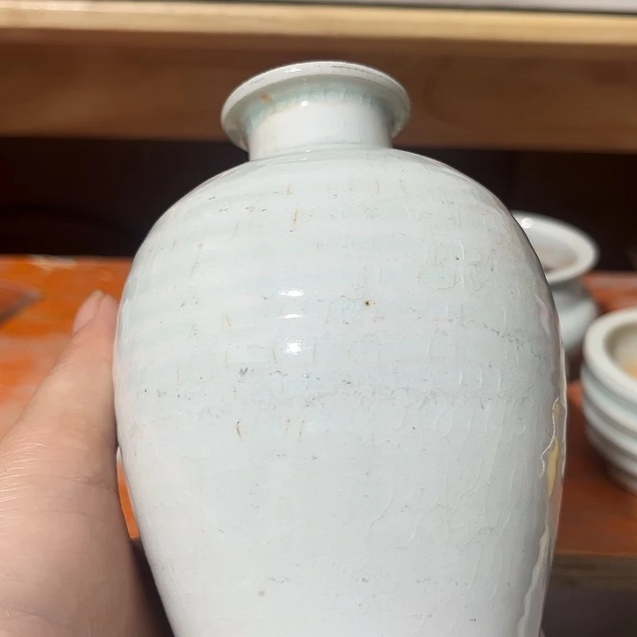 M***b茶盏一个影青的小梅瓶888