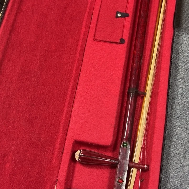 阿****g精品瓷器展台设计