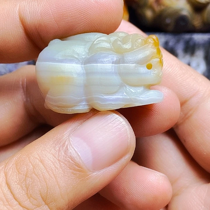 张***峰玛瑙/玉髓未镶嵌颈饰