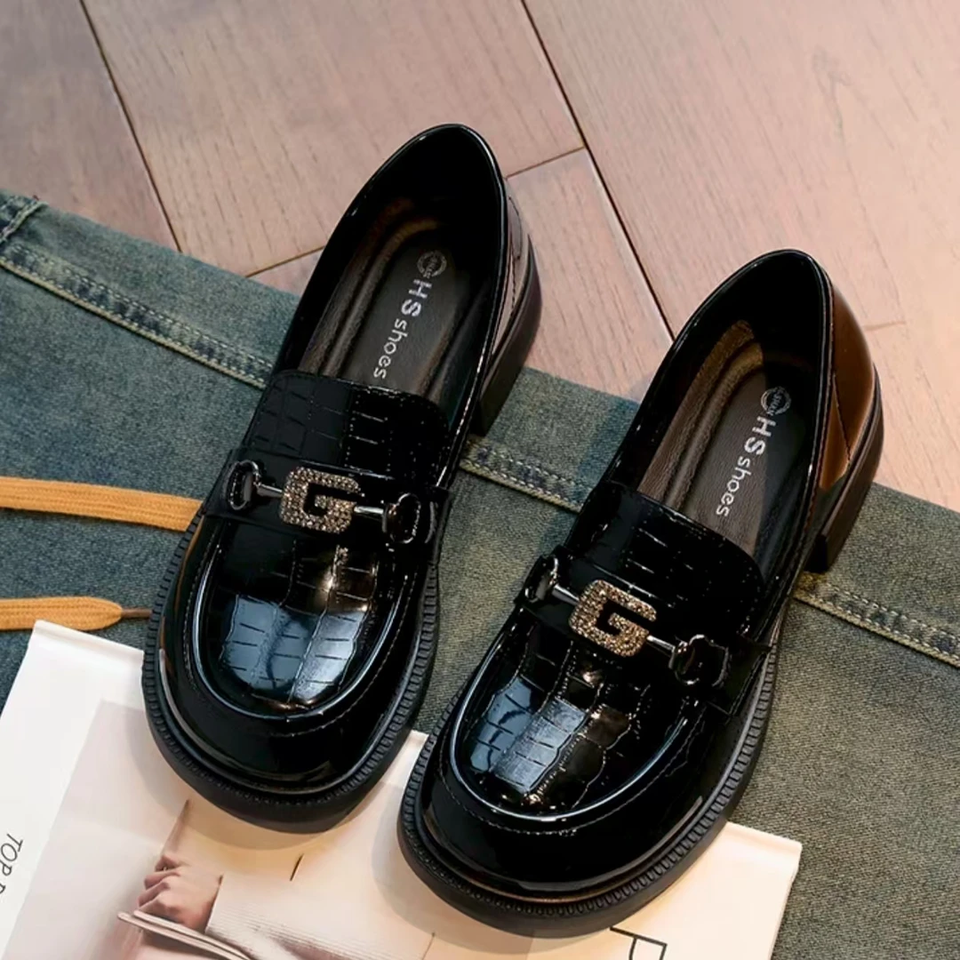 【品牌力荐】春季英伦风时尚百搭亮皮圆头乐福鞋女鞋2189