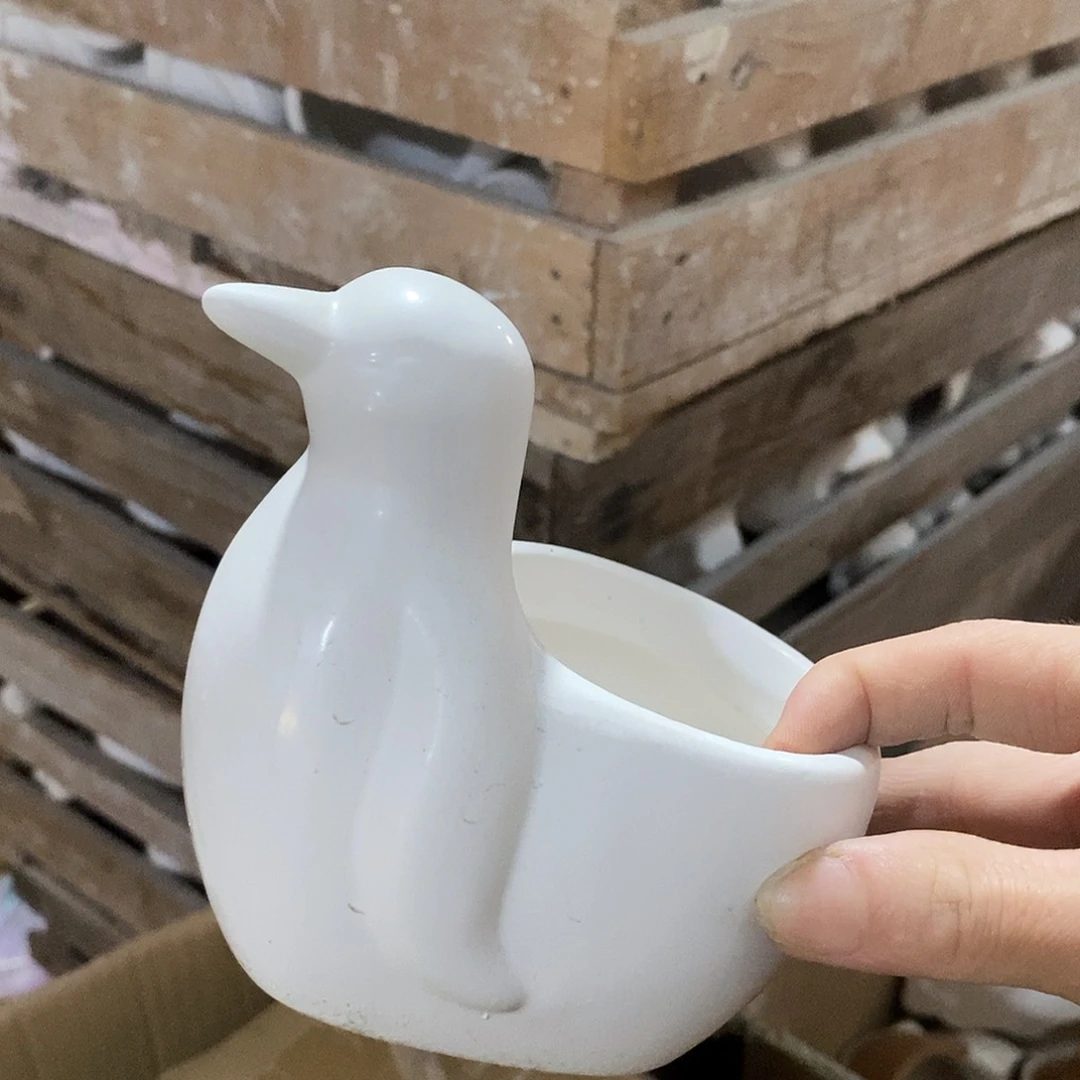 杯子陶盆有孔 瑕疵介意勿拍