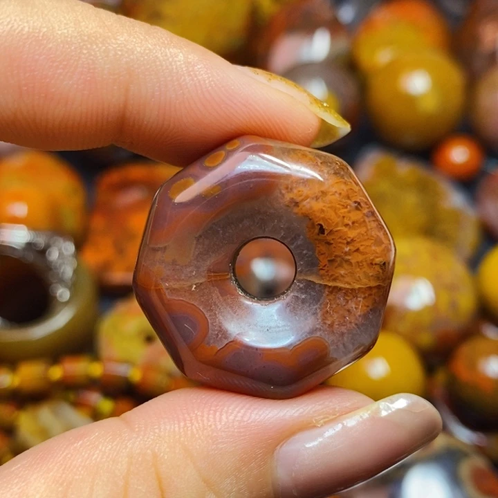 未镶嵌颈饰玛瑙/玉髓