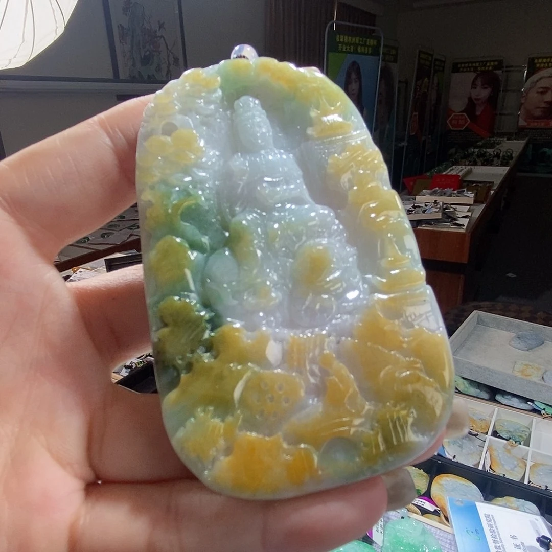 翡翠未镶嵌颈饰翡翠