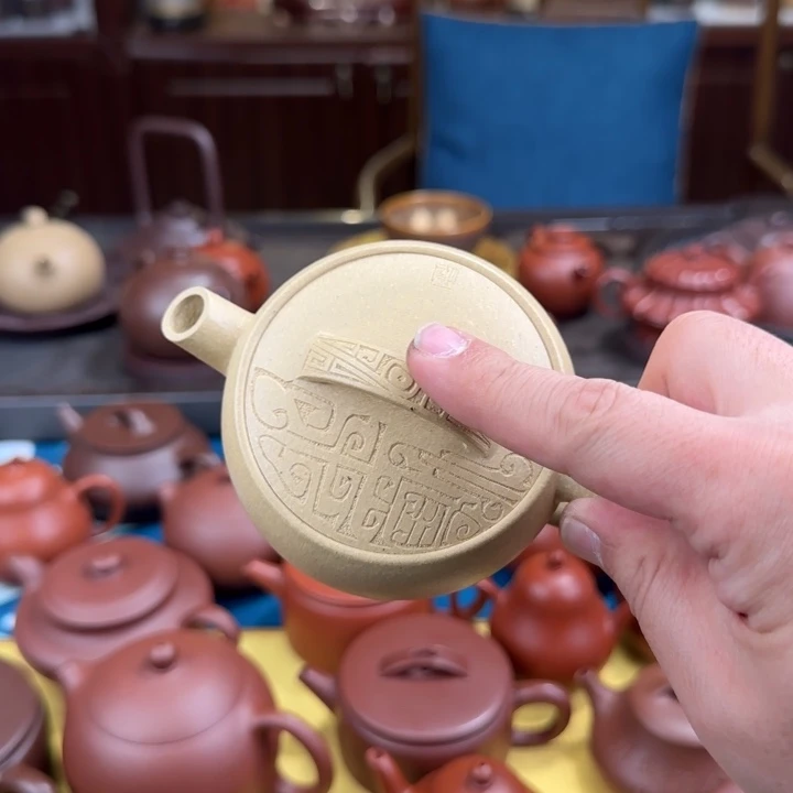 紫砂茶壶汉瓦本绿