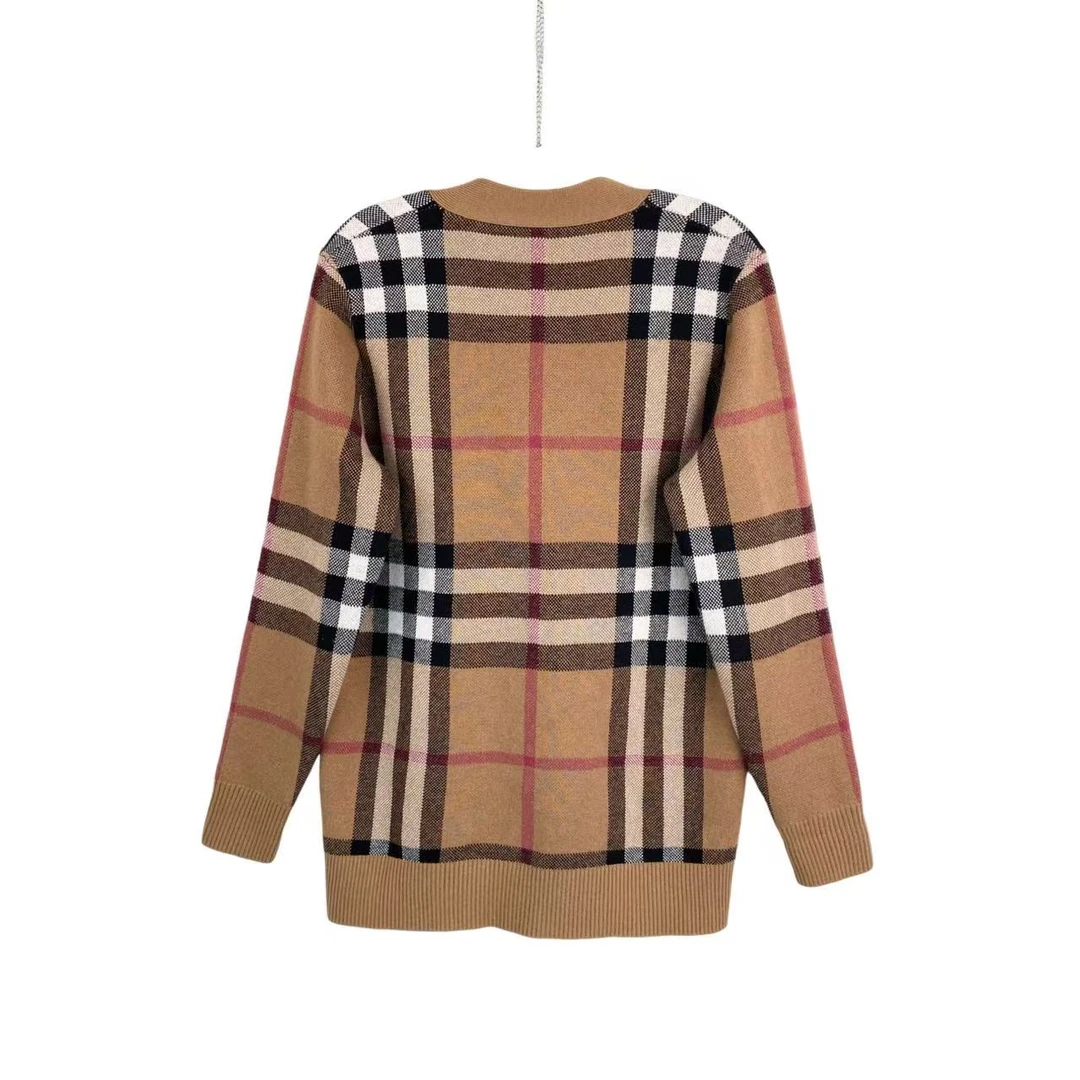 99新 BURBERRY/博柏利  qq561 羊毛 经典格纹羊毛开衫 S码