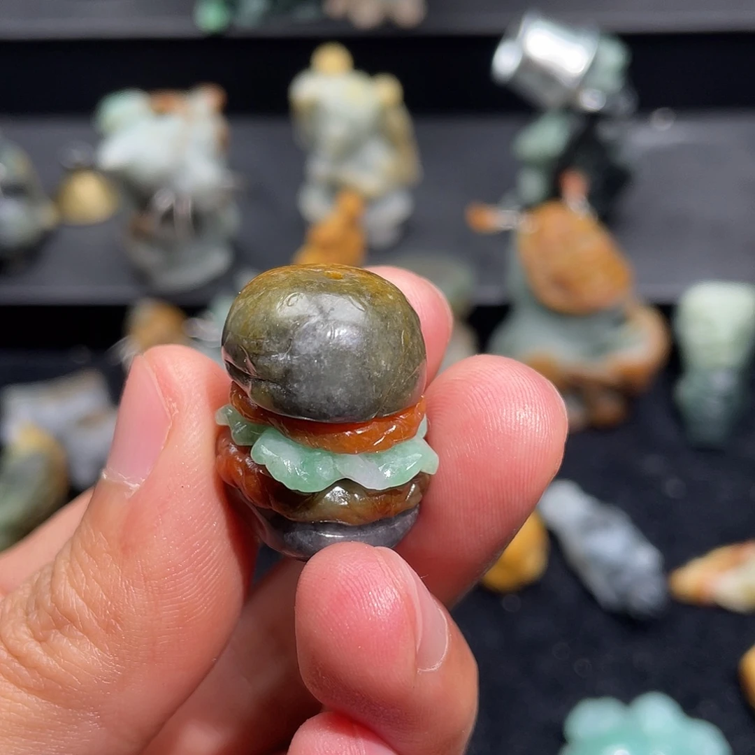 富***江翡翠未镶嵌挂件汉堡