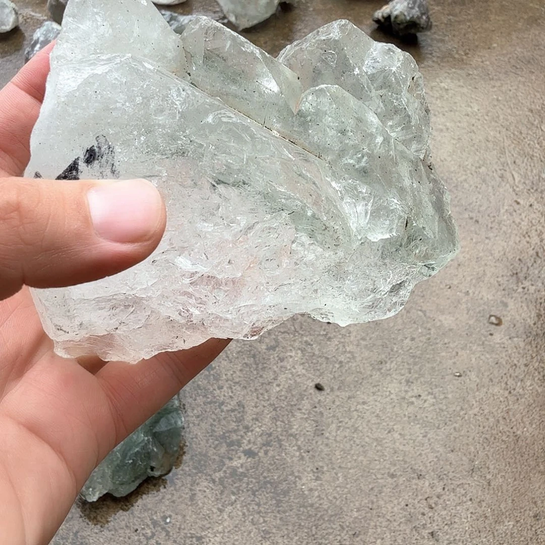 未镶嵌珠宝半成品水晶800克