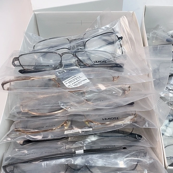 翁老板专拍共8副