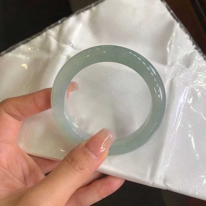 翡翠未镶嵌手镯53圈口