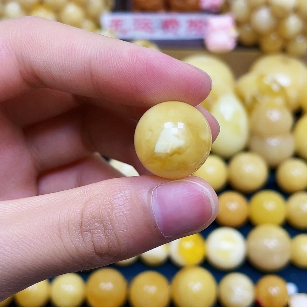 裸石琥珀未镶嵌17.0mm瑕