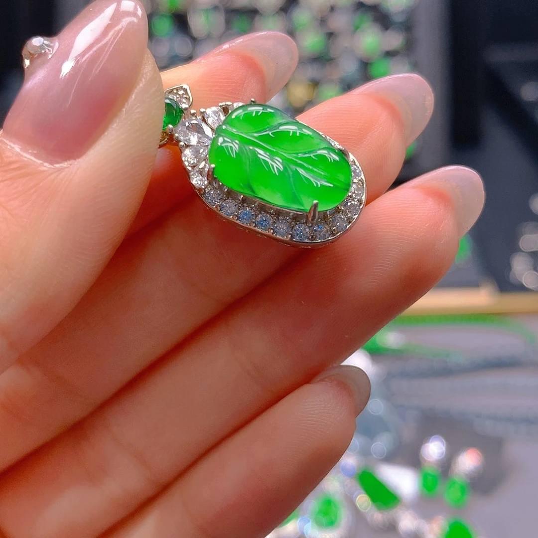 翡翠未镶嵌颈饰天然翡翠