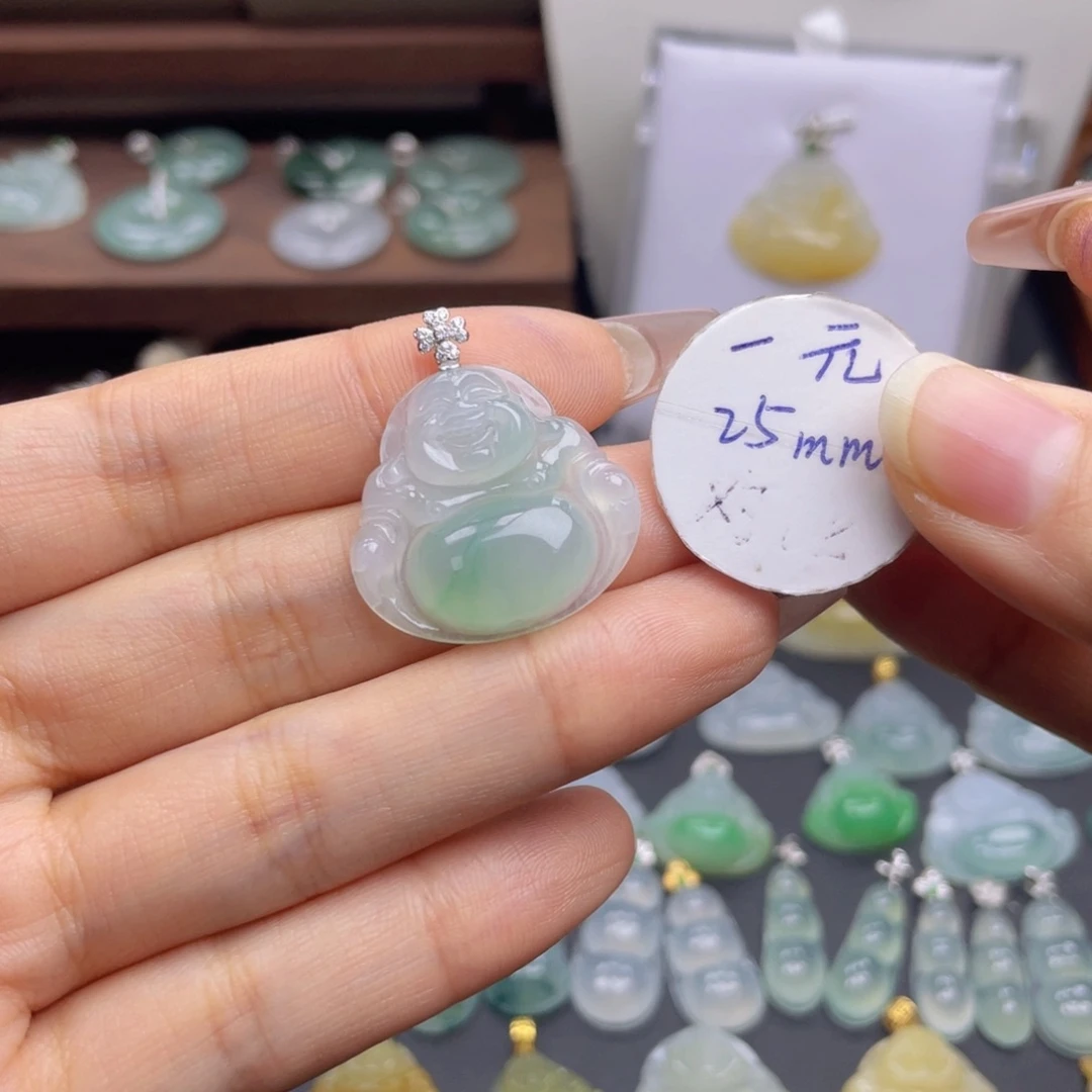 颈饰未镶嵌翡翠佛公