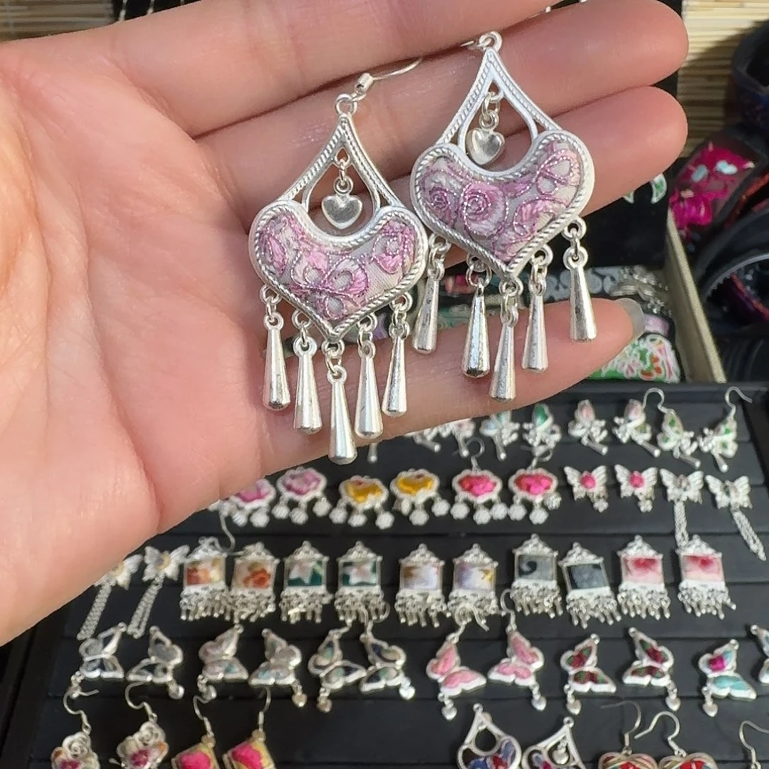 织绣民族风刺绣耳环