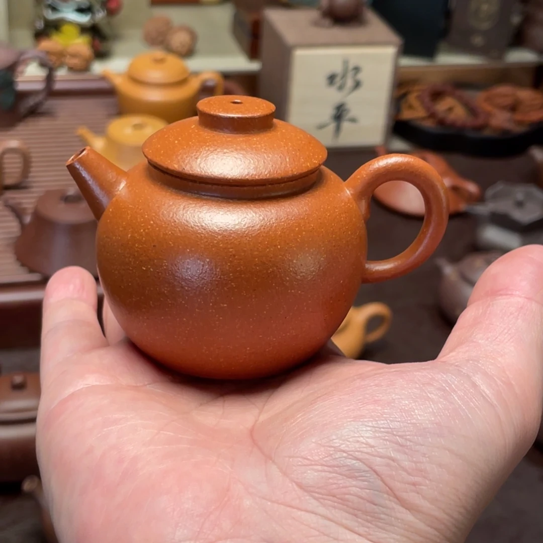 见***路紫砂茶壶古有言堂真言款