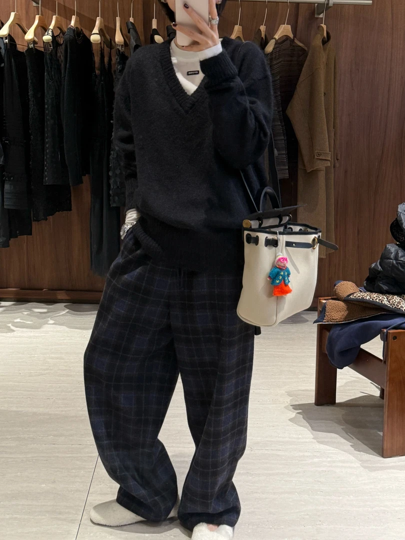 【黑曜石】高比例马海毛V领针织毛衣  J25MY628