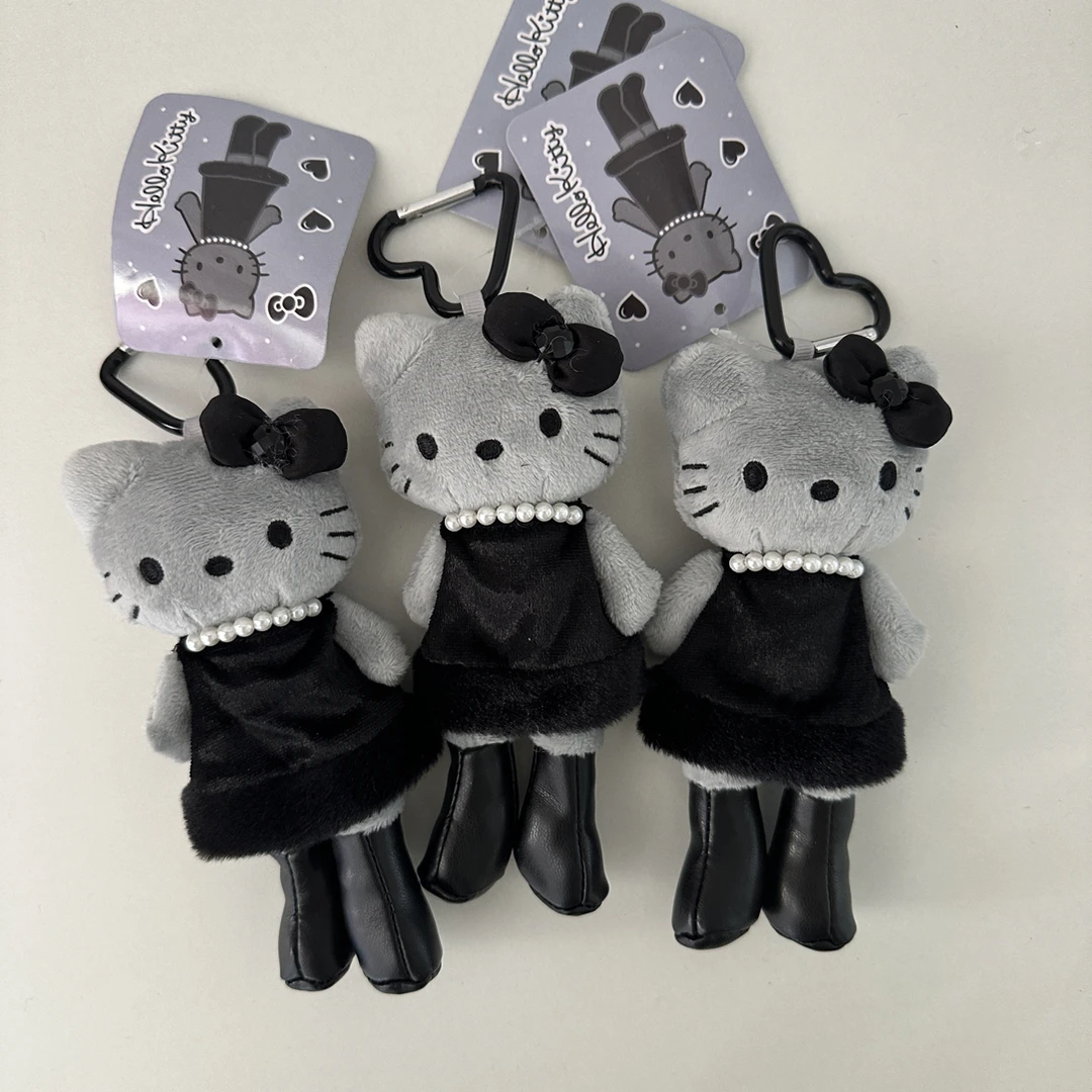 灰色丝绒裙子长腿珍珠项链包包挂件秋冬钥匙扣