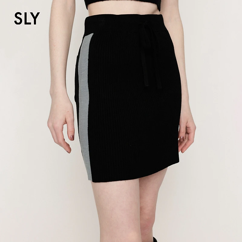 SLY 2024早春新品欧美风侧边拼色针织包臀裙半身裙030GAZ71-3930