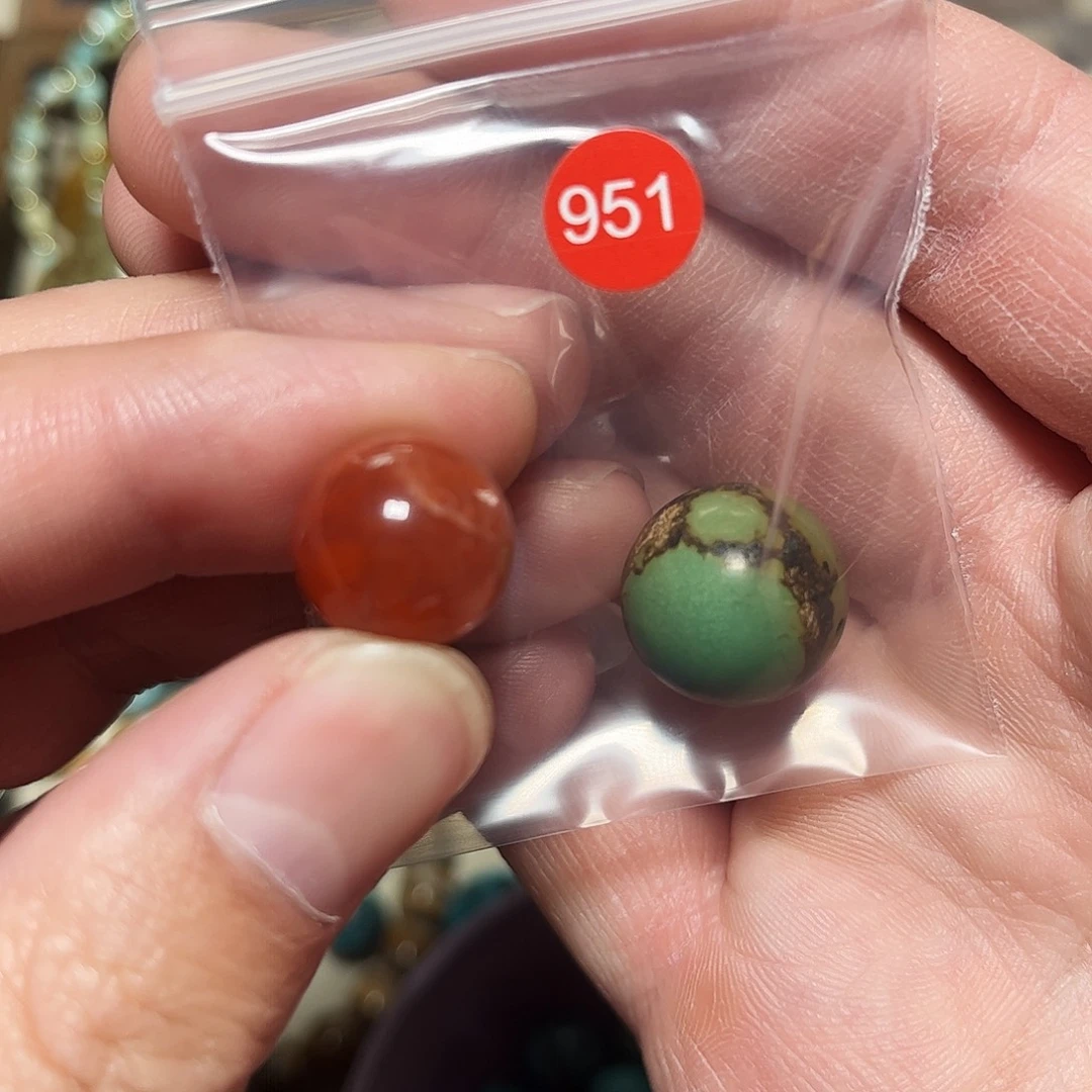 兰***草南红玛瑙未镶嵌珠宝奇石