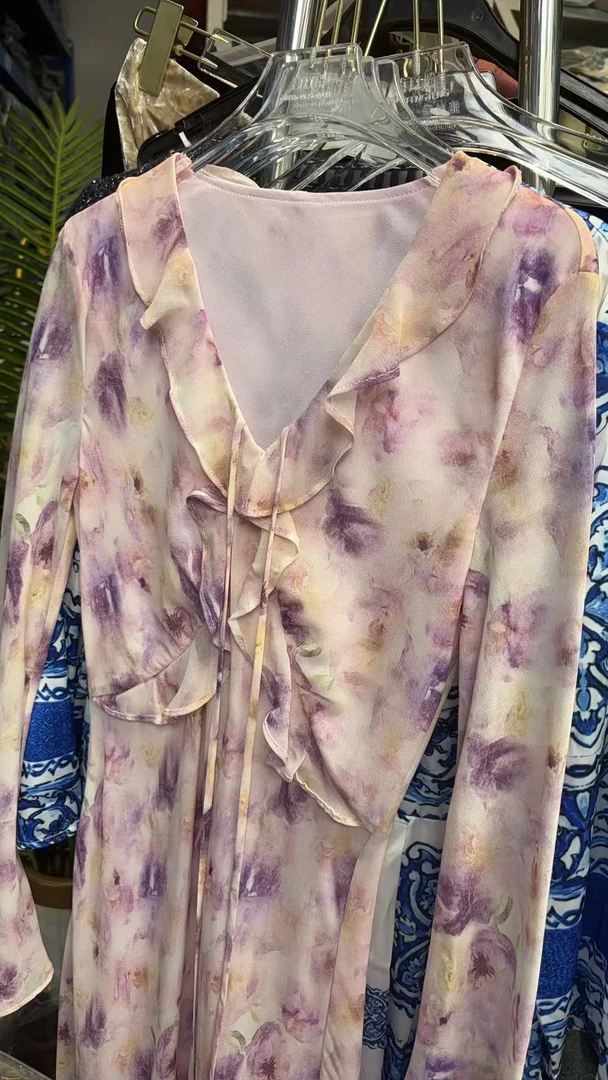 D100捡漏时尚南油轻奢品牌龙凤腾女装先到先得