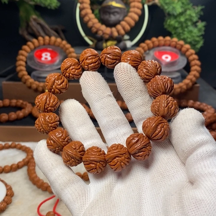 桃核吊坠T****o秦岭龙纹