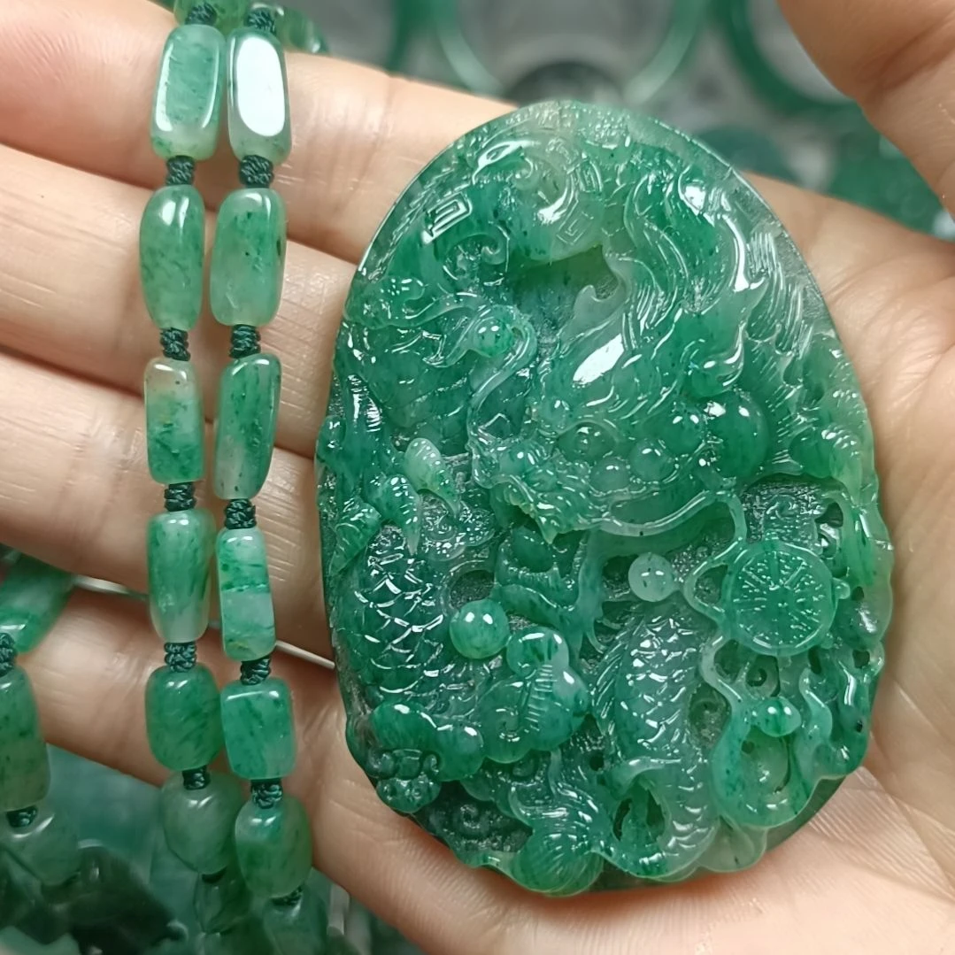 独山玉未镶嵌龙行天下