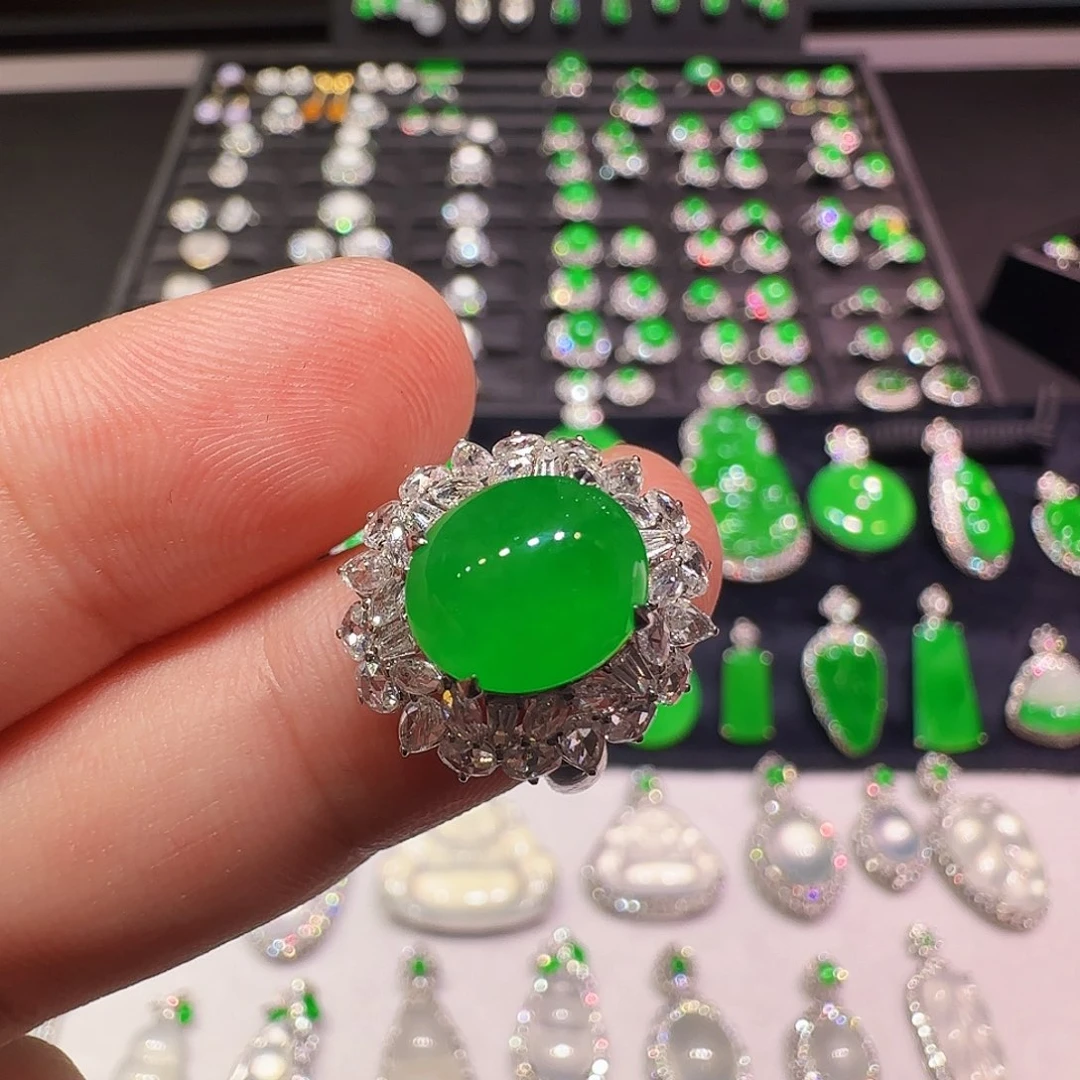 小***说翡翠18K金镶嵌戒指总价55000分2笔