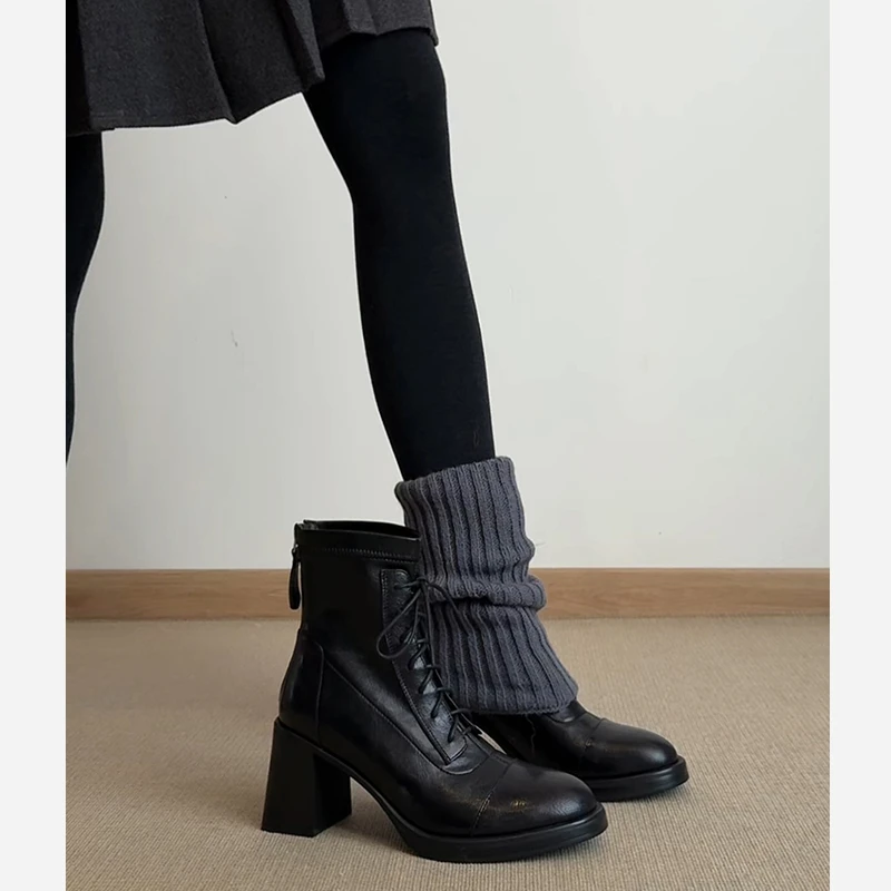 牛皮版~英伦风圆头系带马丁靴女黑色2025新款后拉链粗高跟短筒靴