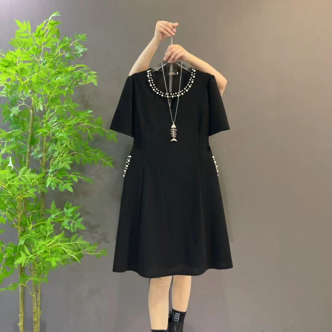 9109夏季新款圆领重工轻奢重工钉珠钻领大码连衣裙显瘦气质