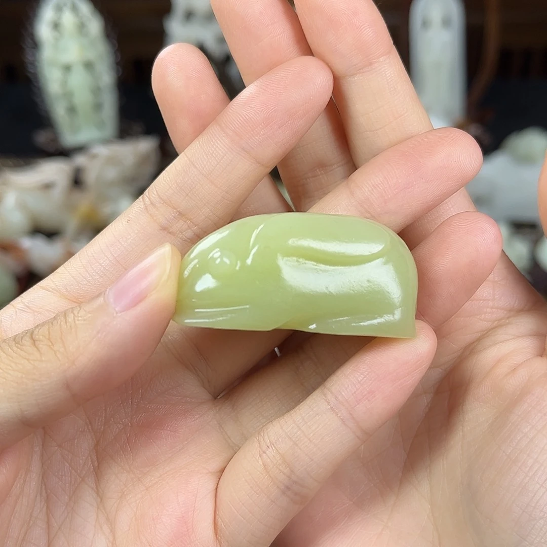 和田玉未镶嵌挂件用*