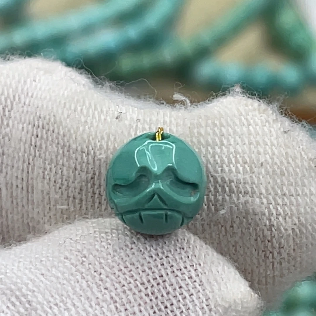 绿松石未镶嵌颈饰