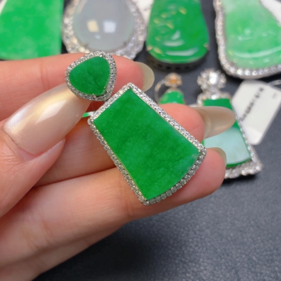 翡翠银S925镶嵌颈饰